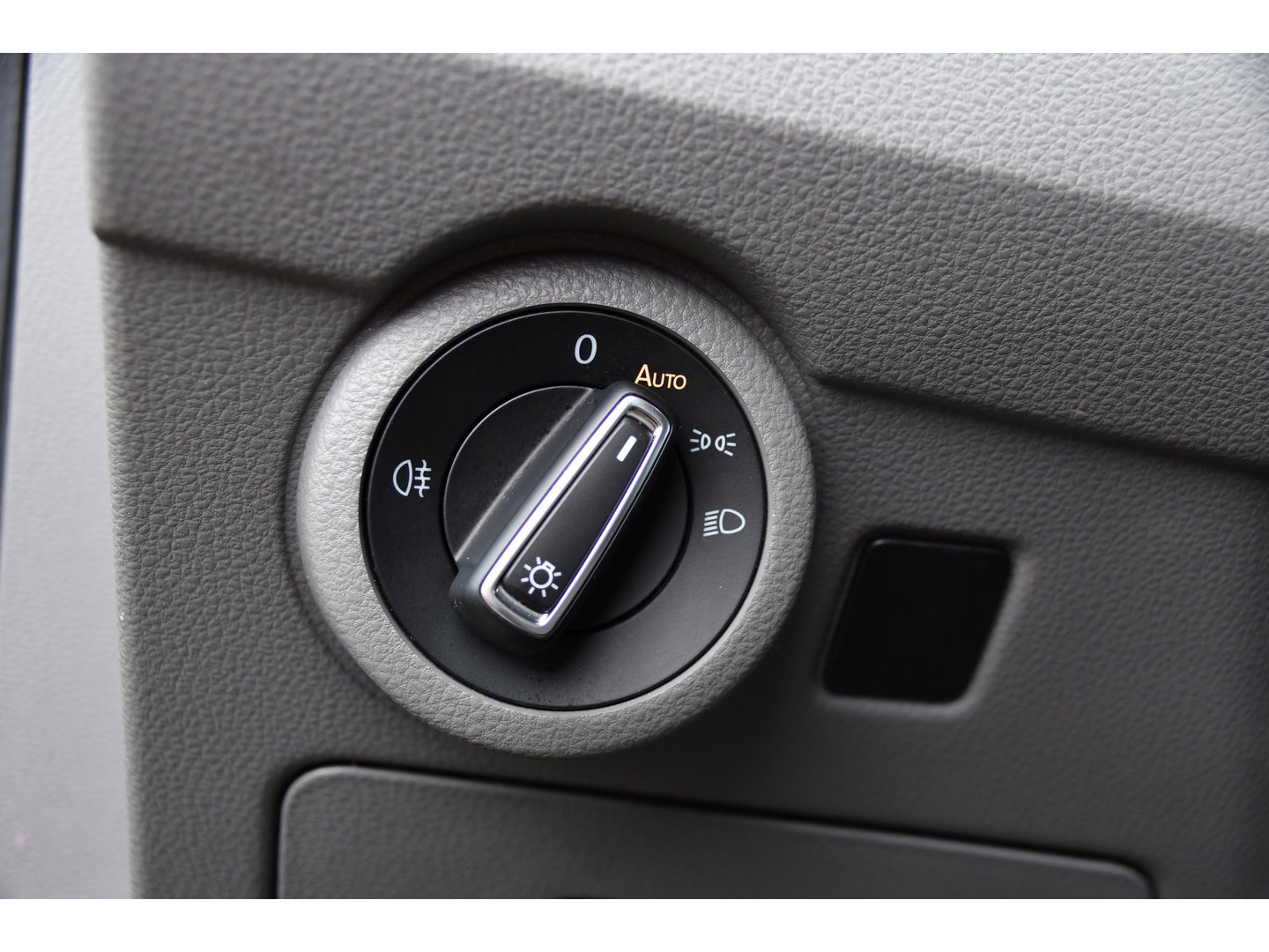 Volkswagen Transporter 2.0 TDI L1H1 Bulli Virtual, Camera, Cruise, Carplay, LED, Multimedia, 150pk, Leder, Uniek!
