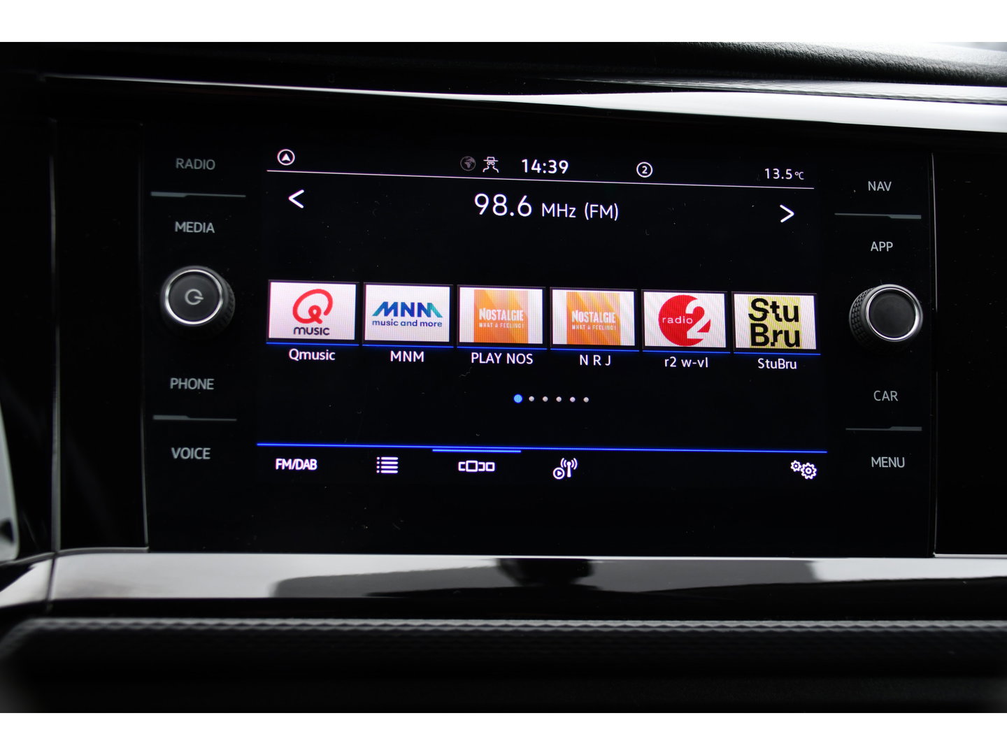Volkswagen Transporter 2.0 TDI L1H1 Bulli Virtual, Camera, Cruise, Carplay, LED, Multimedia, 150pk, Leder, Uniek!