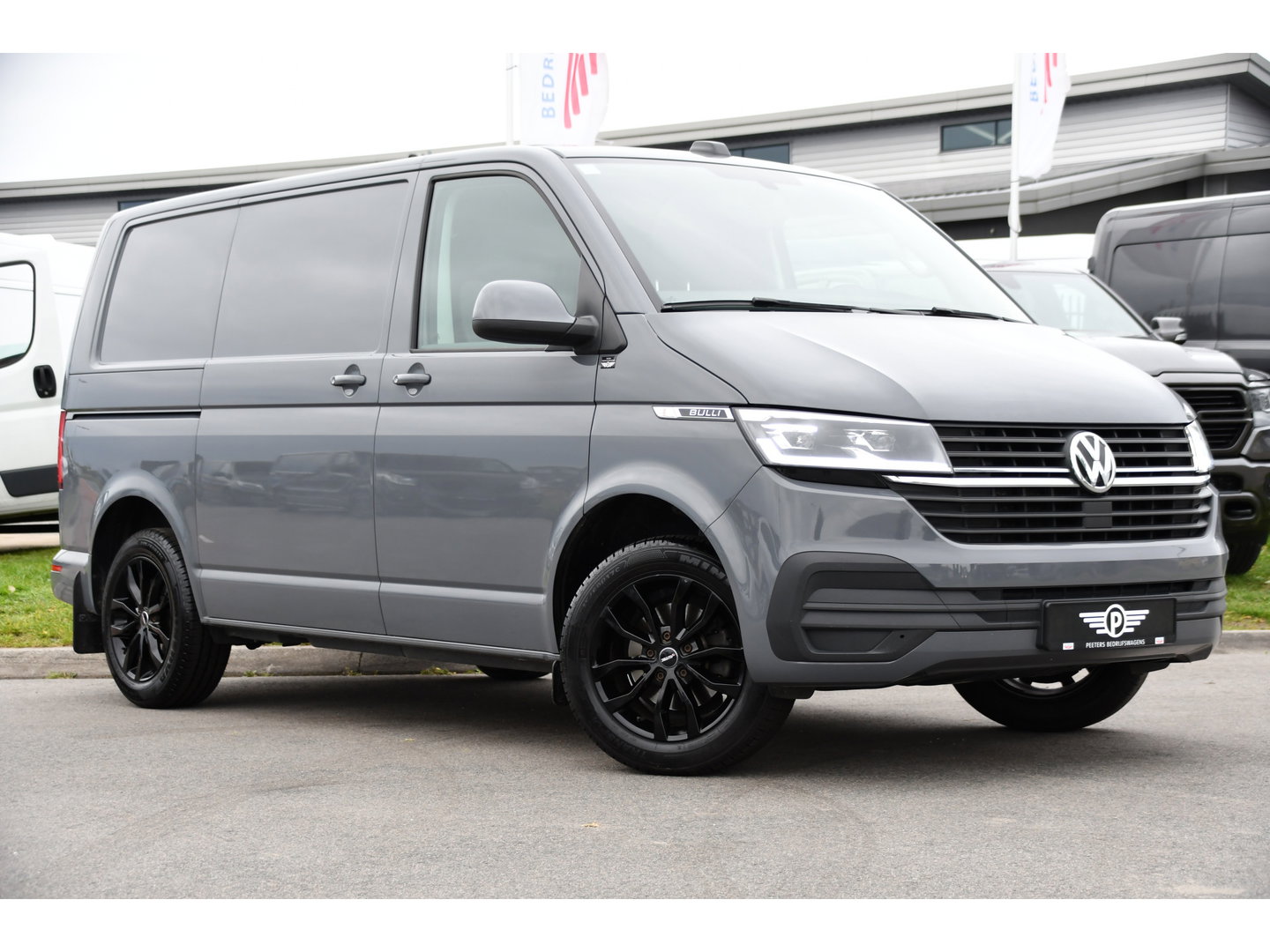 Volkswagen Transporter 2.0 TDI L1H1 Bulli Virtual, Camera, Cruise, Carplay, LED, Multimedia, 150pk, Leder, Uniek!