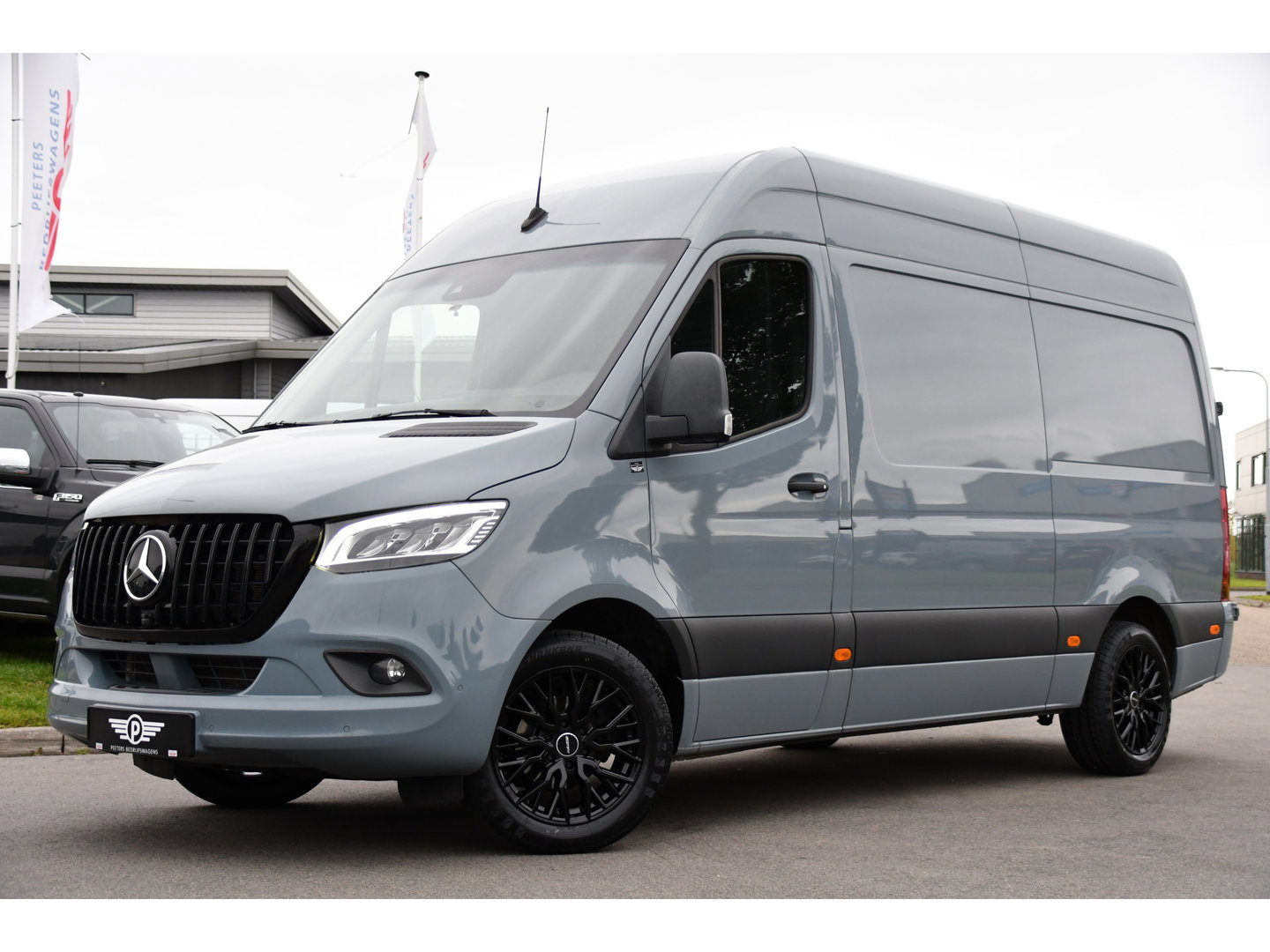 Mercedes-Benz Sprinter 319 1.9 CDI L2H2 RWD PB Edition Full Options! Luchtvering, Cruise, 360 Camera, Stoelverwarming, Clima, LED, Standkachel, Voorruit verwarming, 190pk, Automaat, Uniek!