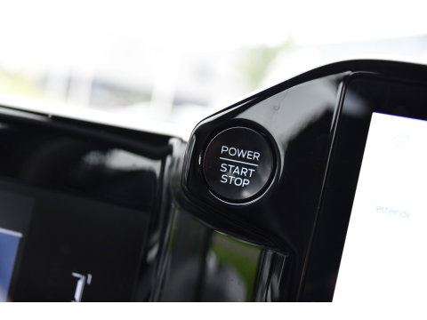 Ford Transit Custom 300 2.0 TDCI L2H1 Limited Black Edition Adaptieve Cruise, Camera, Carplay, LED, 2 x Schuifdeur, Automaat, 170pk, Stoelverwarming, Sensoren, Uniek!