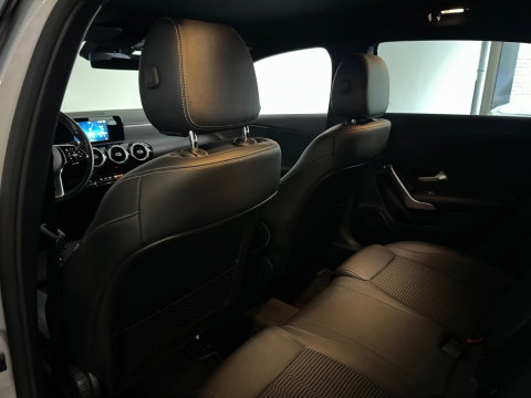 Mercedes-Benz A-Klasse 180 Stoelverwarming|Lane|CarPlay