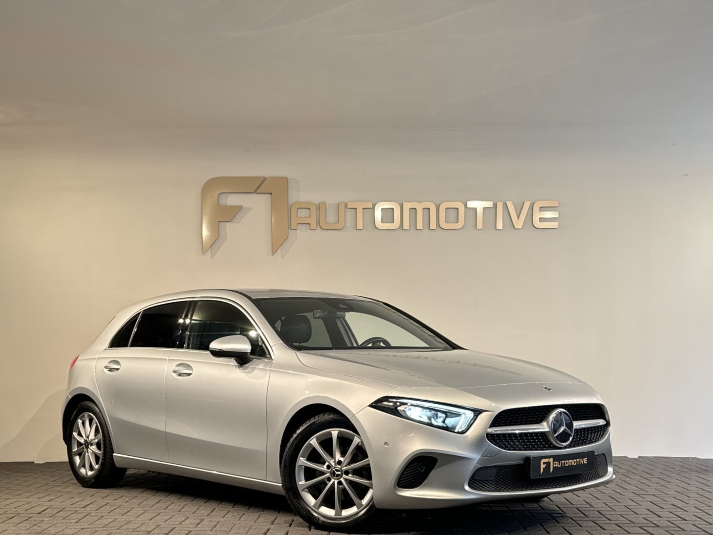 Mercedes-Benz A-Klasse 180 Stoelverwarming|Lane|CarPlay