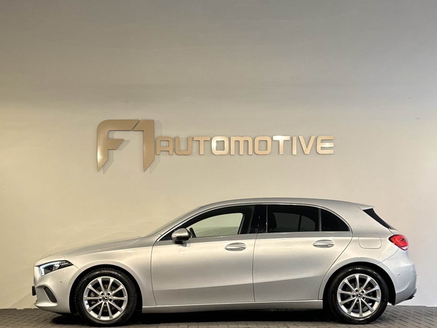 Mercedes-Benz A-Klasse 180 Stoelverwarming|Lane|CarPlay