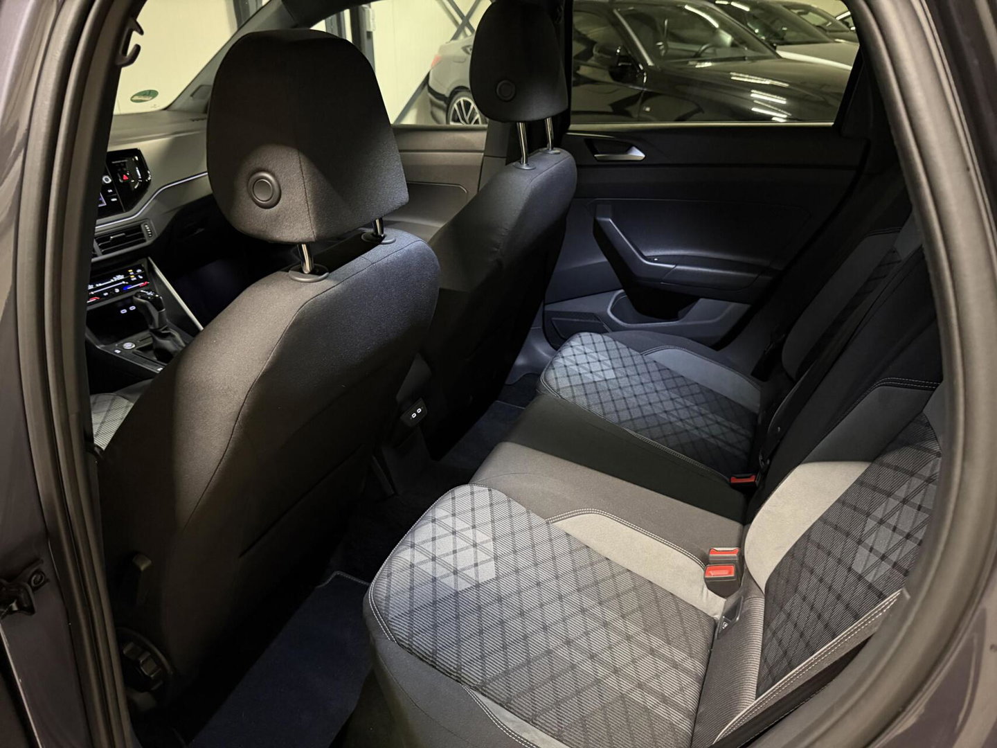 Volkswagen Taigo 1.0 TSI R-Line Pano Virtual Sfeer Camera