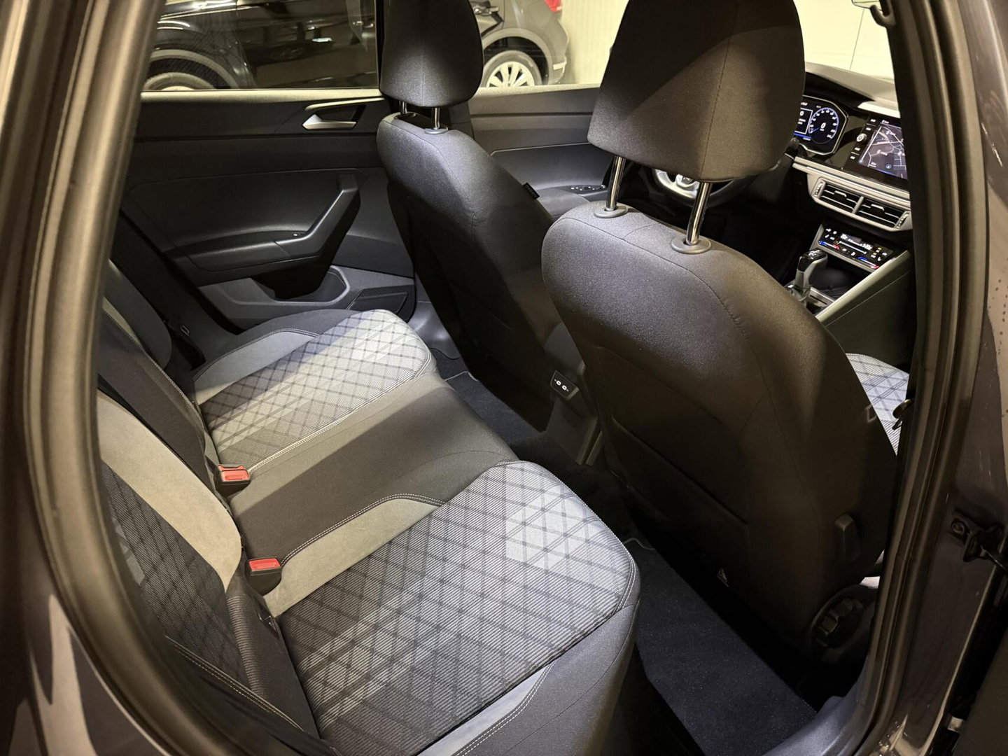 Volkswagen Taigo 1.0 TSI R-Line Pano Virtual Sfeer Camera