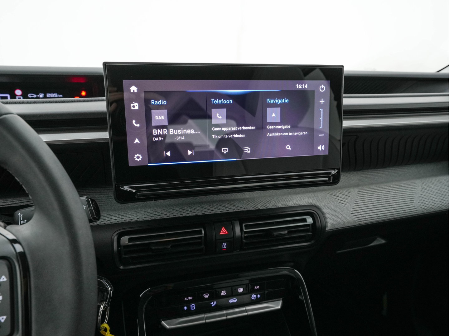 Citroën ë-C3 Max 113pk 44 kWh [3-Fase-11kW ] {SoH-91%} (INCL-BTW) *FULL-LED | NAVI-FULLMAP | DIGI-COCKPIT | CAMERA | COMFORTSEATS | PRIVACY-GLASS | CARPLAY | DAB | ECC | PDC | CRUISE | 17''ALU*