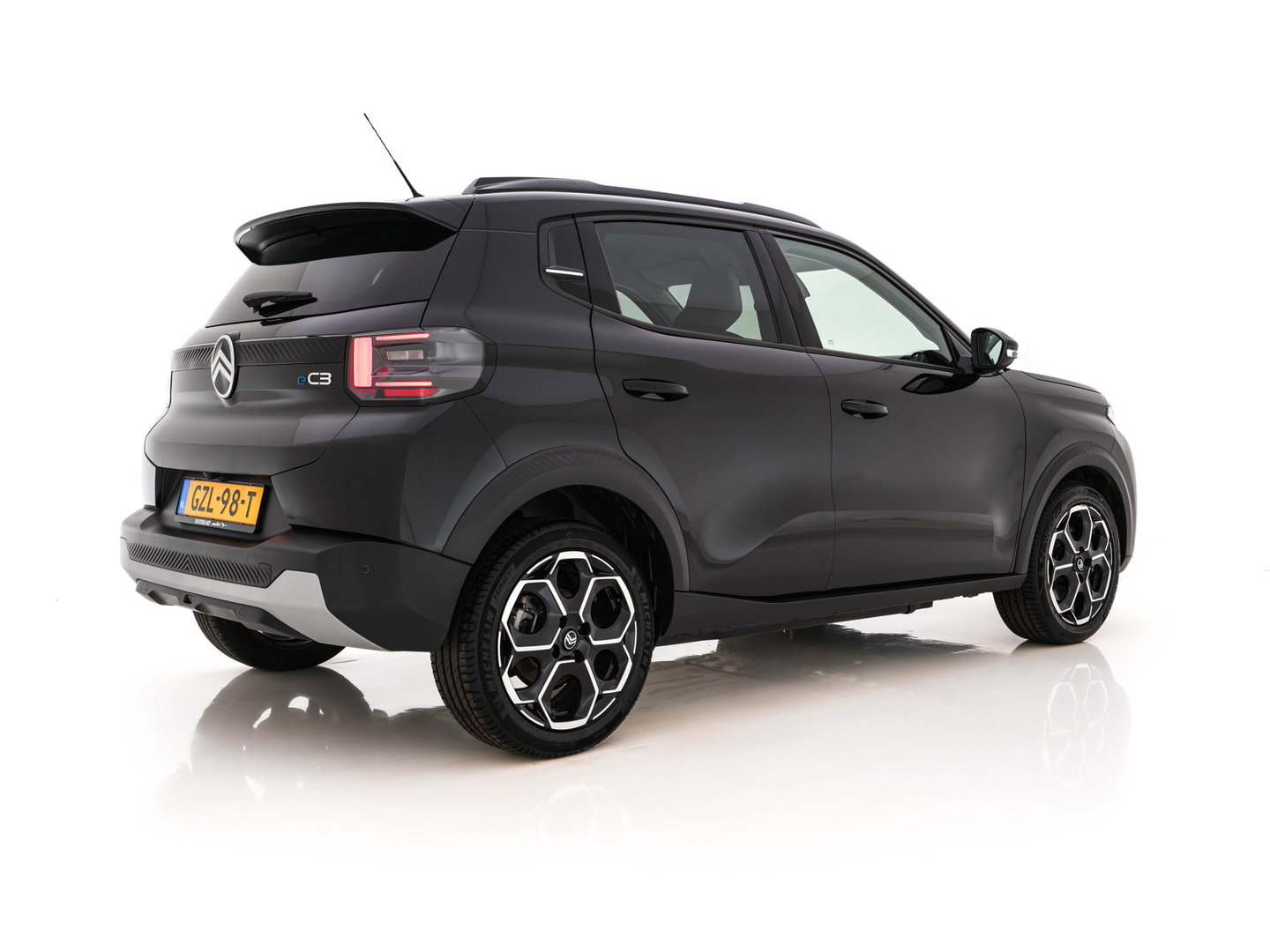 Citroën ë-C3 Max 113pk 44 kWh [3-Fase-11kW ] {SoH-91%} (INCL-BTW) *FULL-LED | NAVI-FULLMAP | DIGI-COCKPIT | CAMERA | COMFORTSEATS | PRIVACY-GLASS | CARPLAY | DAB | ECC | PDC | CRUISE | 17''ALU*