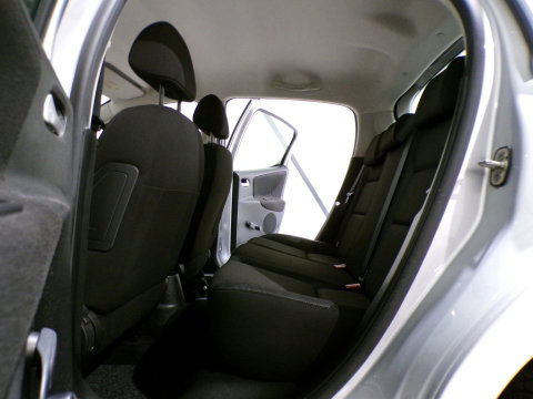 Peugeot 207 1.4 VTi Access "Origineel NL!" Trekhaak Airco 4-Seizoenen banden Cruise-control Elektrische ramen Lichtmetalen-velgen