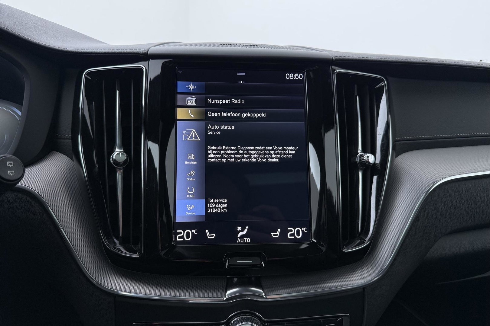 Volvo XC60 T8 R-Design | HEICO | Luchtvering | Panoramadak | 21 Inch | Harman/Kardon | Massage+Ventilatie | Trekhaak