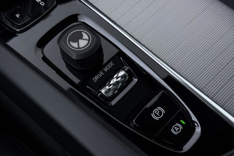 Volvo XC60 T8 R-Design | HEICO | Luchtvering | Panoramadak | 21 Inch | Harman/Kardon | Massage+Ventilatie | Trekhaak