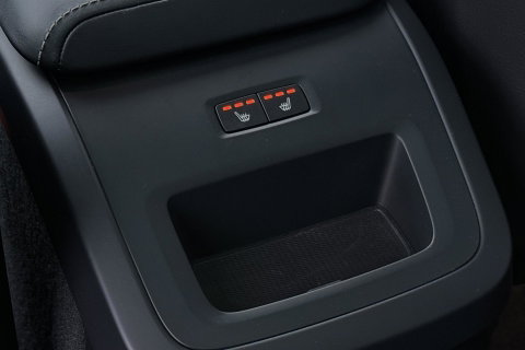 Volvo XC60 T8 R-Design | HEICO | Luchtvering | Panoramadak | 21 Inch | Harman/Kardon | Massage+Ventilatie | Trekhaak