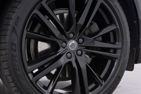 Volvo XC60 T8 R-Design | HEICO | Luchtvering | Panoramadak | 21 Inch | Harman/Kardon | Massage+Ventilatie | Trekhaak