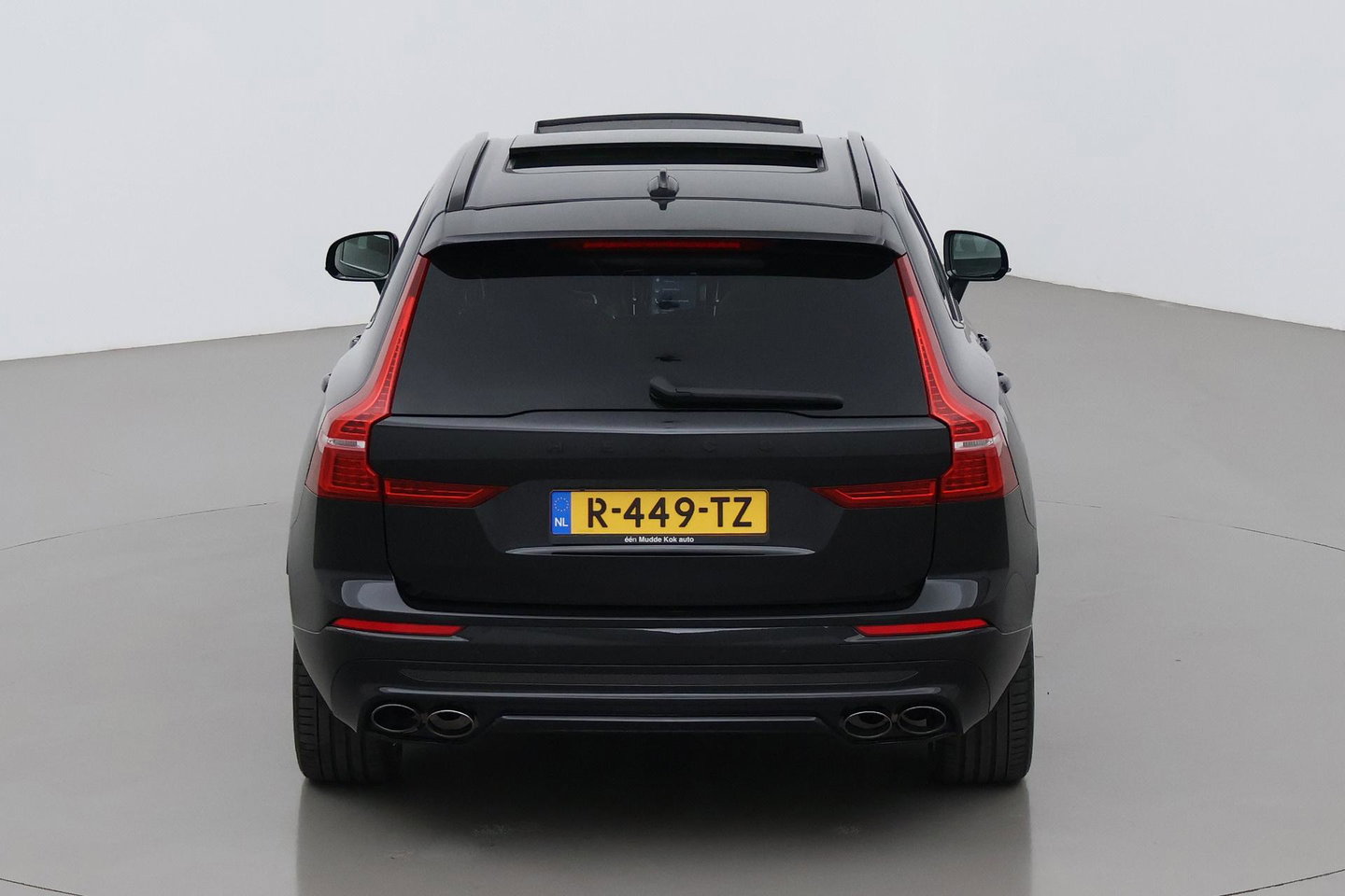 Volvo XC60 T8 R-Design | HEICO | Luchtvering | Panoramadak | 21 Inch | Harman/Kardon | Massage+Ventilatie | Trekhaak