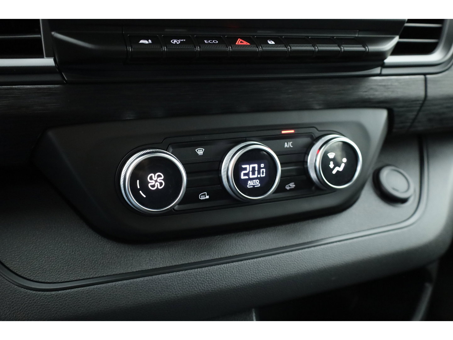 Renault Trafic 2.0 dCi 130pk L2H1 | Advance | Dubb. Cab. | Navi | Camera | Cruise | LM velgen