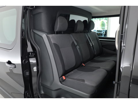 Renault Trafic 2.0 dCi 130pk L2H1 | Advance | Dubb. Cab. | Navi | Camera | Cruise | LM velgen