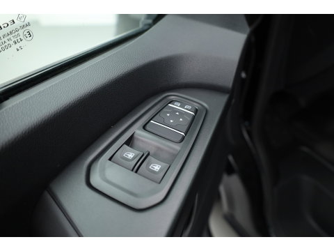 Renault Trafic 2.0 dCi 130pk L2H1 | Advance | Dubb. Cab. | Navi | Camera | Cruise | LM velgen