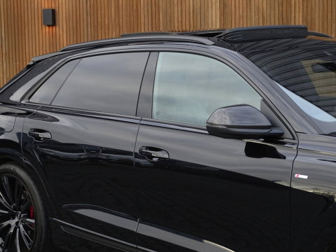 Audi Q8 55 TFSI e 381PK Quattro S line / Carbon / 23'' / B&O / 360°
