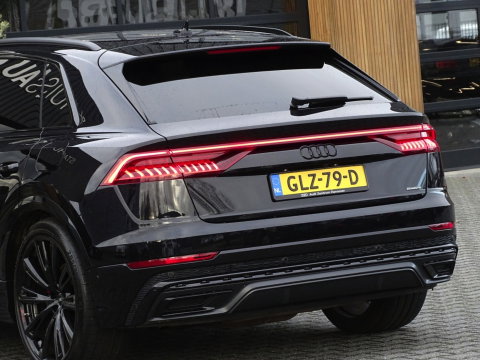Audi Q8 55 TFSI e 381PK Quattro S line / Carbon / 23'' / B&O / 360°
