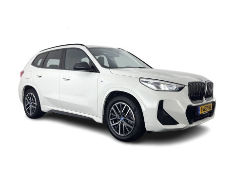 BMW iX1 xDrive30 M-Styling Launch Edition 67 kWh (3-Fase-11kW) {SoH-99%) (INCL.BTW) *LEATHER-MICROFIBRE | FULL-LED | HARMAN/KARDON | WIDESCREEN-DIGI-COCKPIT | CAMERA | PRIVACY-GLASS | SHIFT-PADDLES | SPORT-SEATS | NAVI-FULLMAP | DAB+ | 18''ALU | TOWBAR*