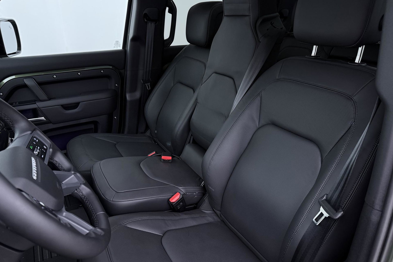 Land Rover Defender 2.0 P300e 110 X-Dynamic HSE | 6-Persoons | Meridian Surround | ClearSight | Head-Up | Massage+Ventilatie | 22 Inch
