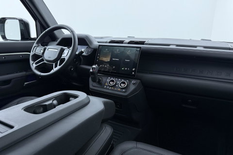 Land Rover Defender 2.0 P300e 110 X-Dynamic HSE | 6-Persoons | Meridian Surround | ClearSight | Head-Up | Massage+Ventilatie | 22 Inch