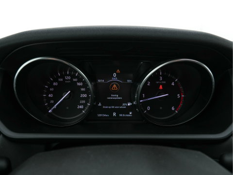 Land Rover Discovery 2.0 Td4 HSE Luxury *PANO | FULL-LED | LEATHER | KEYLESS | AIR-SUSPENSION | BLIND-SPOT | CAMERA | NAVI-FULLMAP | HEATED-COMFORTSEATS | PRIVACY-GLASS | SHIFT-PADDLES | ECC | CRUISE | 22''ALU*