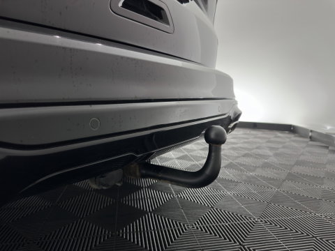 Ford Kuga 1.5 EcoBoost ST-Line (INCL-BTW) *FULL-LED | DIGI-COCKPIT | KEYLESS | DAB | CAMERA | CARPLAY | NAVI-FULLMAP | SPORTSEATS | PRIVACY-GLASS | TOWBAR | 18"ALU*