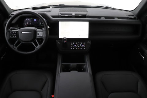 Land Rover Defender 110 P300e X-Dynamic HSE | SATIN | Luchtvering | Panoramadak | Trekhaak | 360° Camera | Meridian Surround | Stoelventilatie | 22 Inch