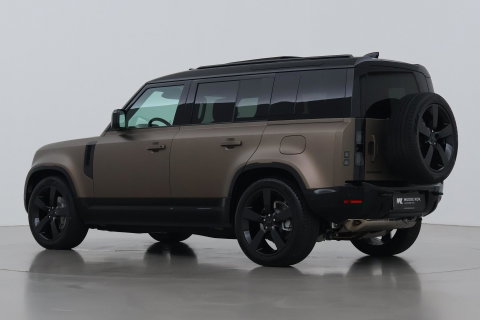 Land Rover Defender 110 P300e X-Dynamic HSE | SATIN | Luchtvering | Panoramadak | Trekhaak | 360° Camera | Meridian Surround | Stoelventilatie | 22 Inch