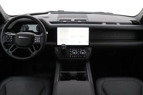 Land Rover Defender 110 P300e X-Dynamic HSE | MY26 | Luchtvering | Panoramadak | Trekhaak | 360° Camera | Koelkast | Stoelventilatie | 22 Inch