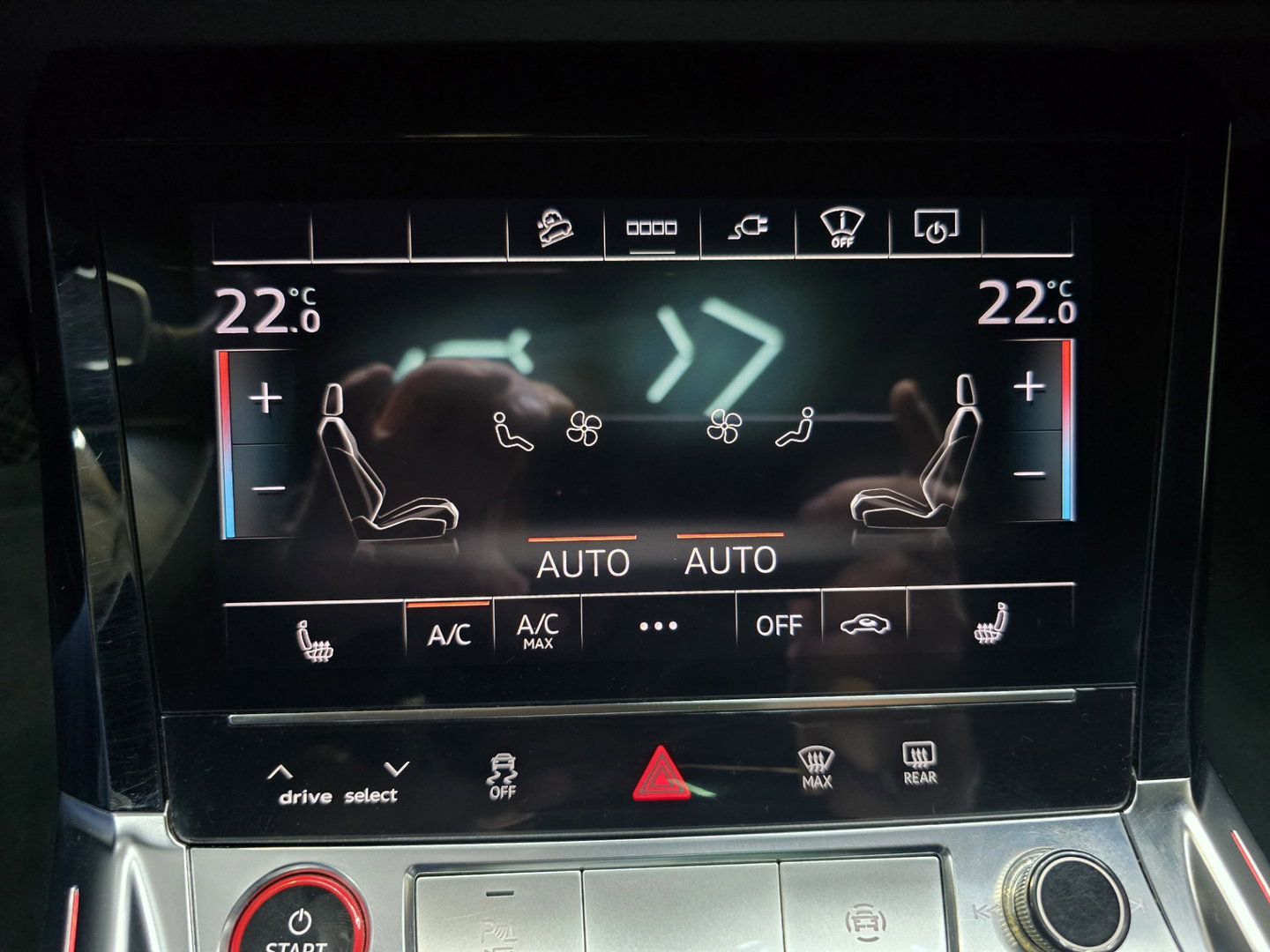 Audi e-tron S quattro 95 kWh 503PK! Pano Leder Softclose 360 HUD Trekhaak B&O ACC 22"LM Keyless entry/ go