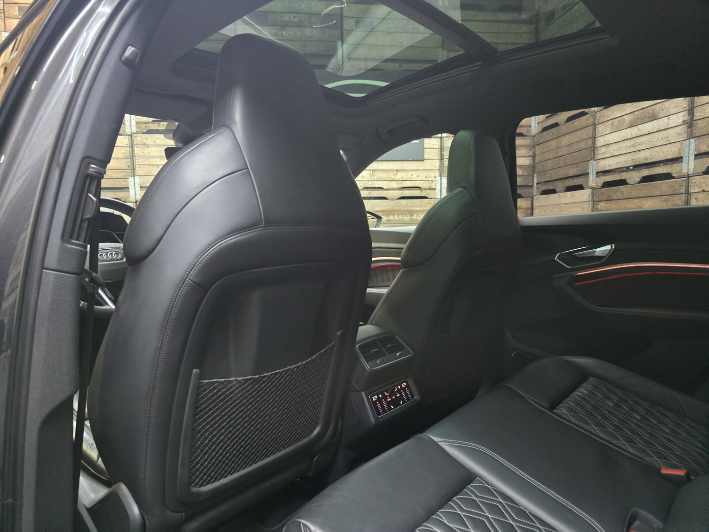 Audi e-tron S quattro 95 kWh 503PK! Pano Leder Softclose 360 HUD Trekhaak B&O ACC 22"LM Keyless entry/ go
