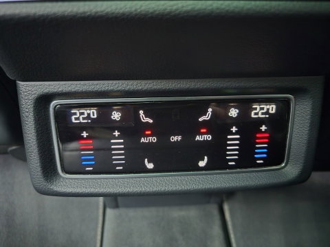 Audi e-tron S quattro 95 kWh 503PK! Pano Leder Softclose 360 HUD Trekhaak B&O ACC 22"LM Keyless entry/ go