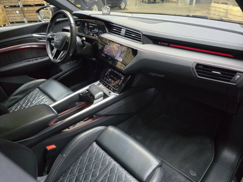 Audi e-tron S quattro 95 kWh 503PK! Pano Leder Softclose 360 HUD Trekhaak B&O ACC 22"LM Keyless entry/ go