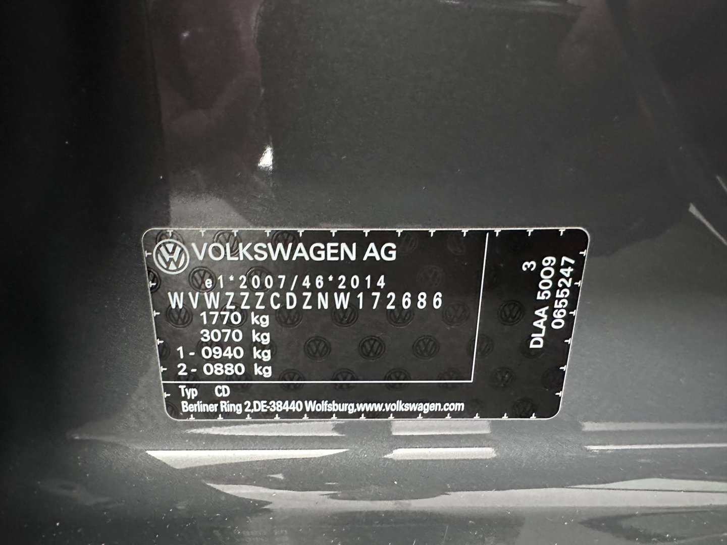 Volkswagen Golf 1.0 TSI Life *FULL-LED | ADAPTIVE-CRUISE | DIGI-COCKPIT | NAVI-FULLMAP | AMBIENTLIGHT | COMFORTSEATS | CAMERA | KEYLESS | DAB+ | PRIVACY-GLASS | ECC | PDC | 17''ALU*