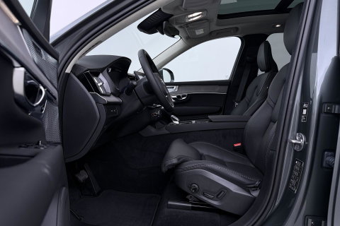 Volvo XC90 T8 Ultra Bright | Luchtvering | B&W | 22 Inch | Panoramadak | Trekhaak | 360° Camera | Head-Up | Massage