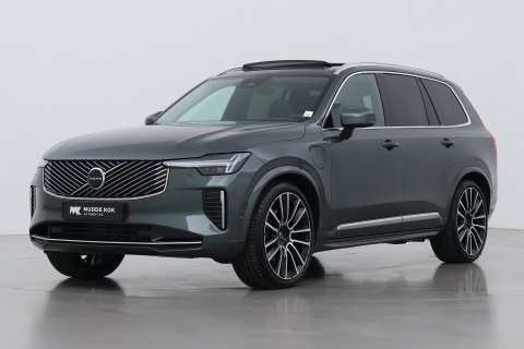 Volvo XC90 T8 Ultra Bright | Luchtvering | B&W | 22 Inch | Panoramadak | Trekhaak | 360° Camera | Head-Up | Massage