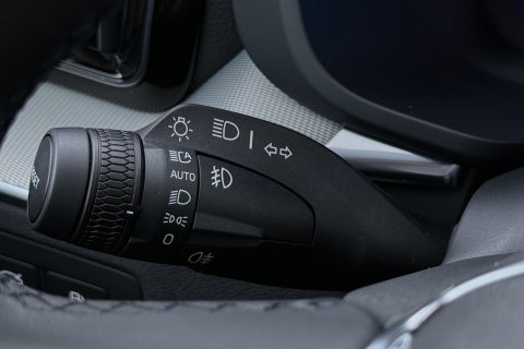 Volvo XC60 T6 Ultra Black Edition | Luchtvering  | 22 Inch | Stoelventilatie | Bowers&Wilkins | Trekhaak | 360° Camera |