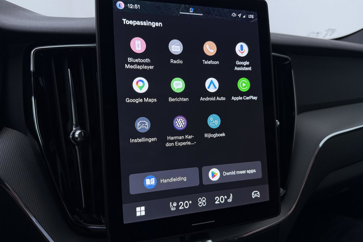 Volvo XC60 T8 Plus Black Edition | Harman/Kardon | Panoramadak | Head-Up | 360° Camera | Memory | ACC | 21 Inch