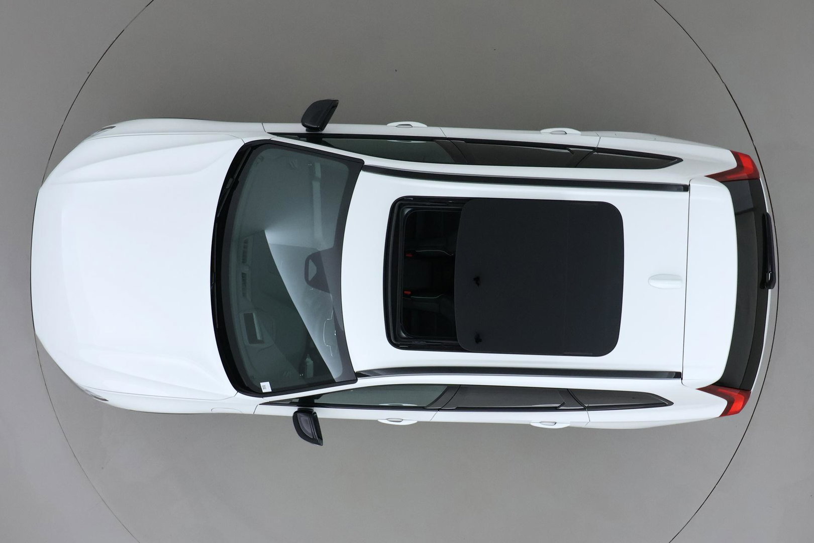 Volvo XC60 T8 Plus Black Edition | Harman/Kardon | Panoramadak | Head-Up | 360° Camera | Memory | ACC | 21 Inch