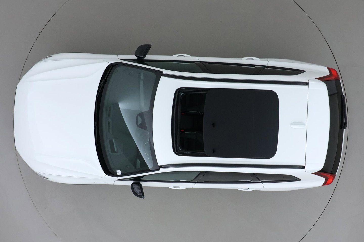 Volvo XC60 T8 Plus Black Edition | Harman/Kardon | Panoramadak | Head-Up | 360° Camera | Memory | ACC | 21 Inch