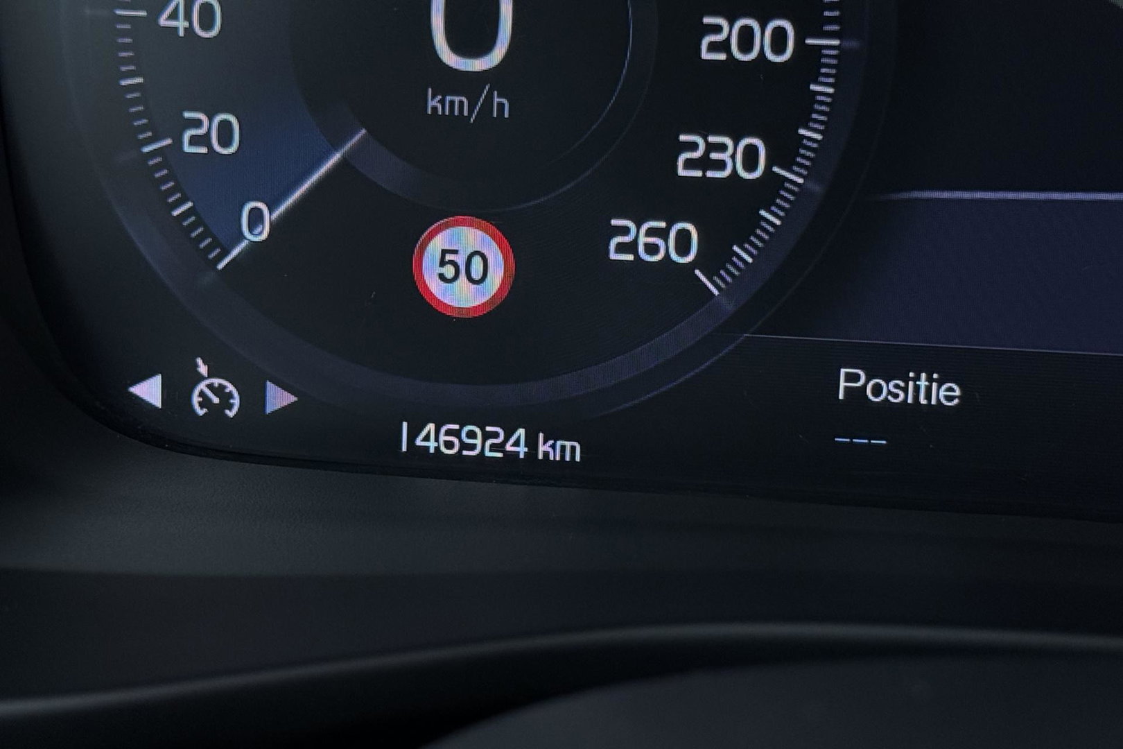 Volvo XC40 2.0 T4 Momentum | Harman/Kardon | Panoramadak | 360° Camera | Trekhaak | BLIS | Camera