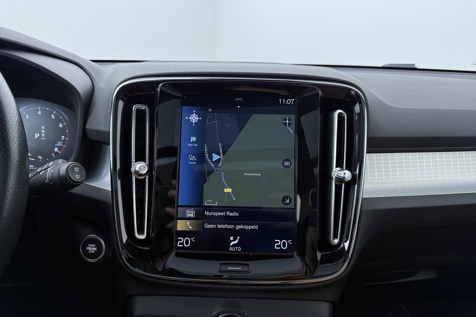 Volvo XC40 2.0 T4 Momentum | Harman/Kardon | Panoramadak | 360° Camera | Trekhaak | BLIS | Camera