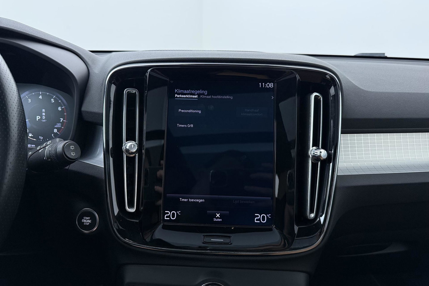 Volvo XC40 2.0 T4 Momentum | Harman/Kardon | Panoramadak | 360° Camera | Trekhaak | BLIS | Camera