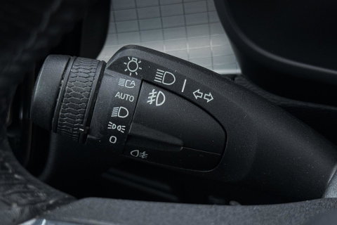 Volvo XC40 2.0 T4 Momentum | Harman/Kardon | Panoramadak | 360° Camera | Trekhaak | BLIS | Camera