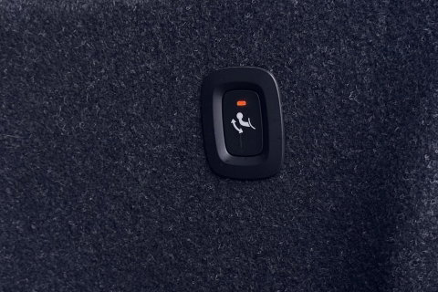 Volvo XC40 2.0 T4 Momentum | Harman/Kardon | Panoramadak | 360° Camera | Trekhaak | BLIS | Camera