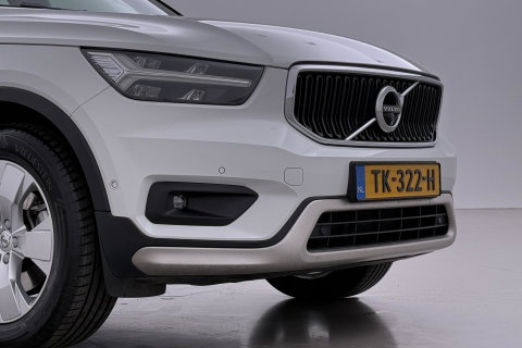 Volvo XC40 2.0 T4 Momentum | Harman/Kardon | Panoramadak | 360° Camera | Trekhaak | BLIS | Camera