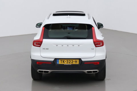 Volvo XC40 2.0 T4 Momentum | Harman/Kardon | Panoramadak | 360° Camera | Trekhaak | BLIS | Camera