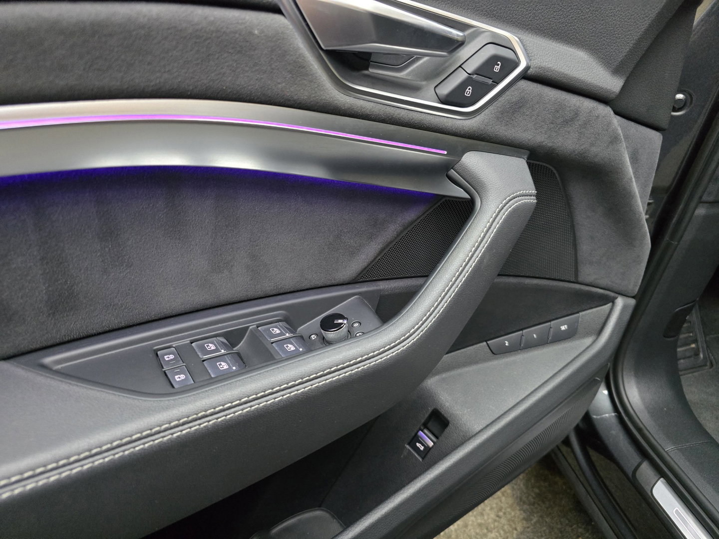 Audi e-tron Sportback S quattro 503PK! S edition 95 kWh Pano ACC Trekhaak 360 BlackPack Keyless 21"LM